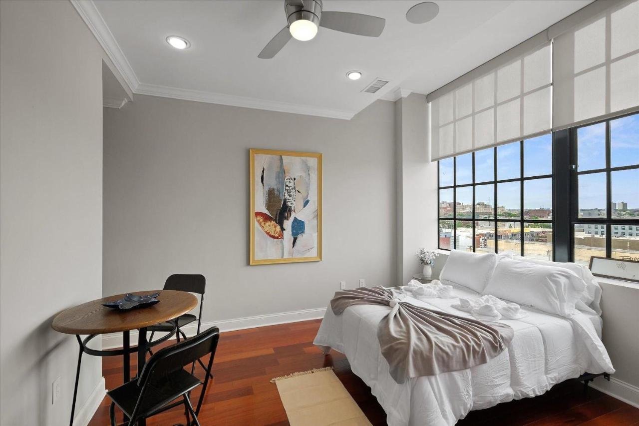 W Pool & Scenic Rooftop Apartment