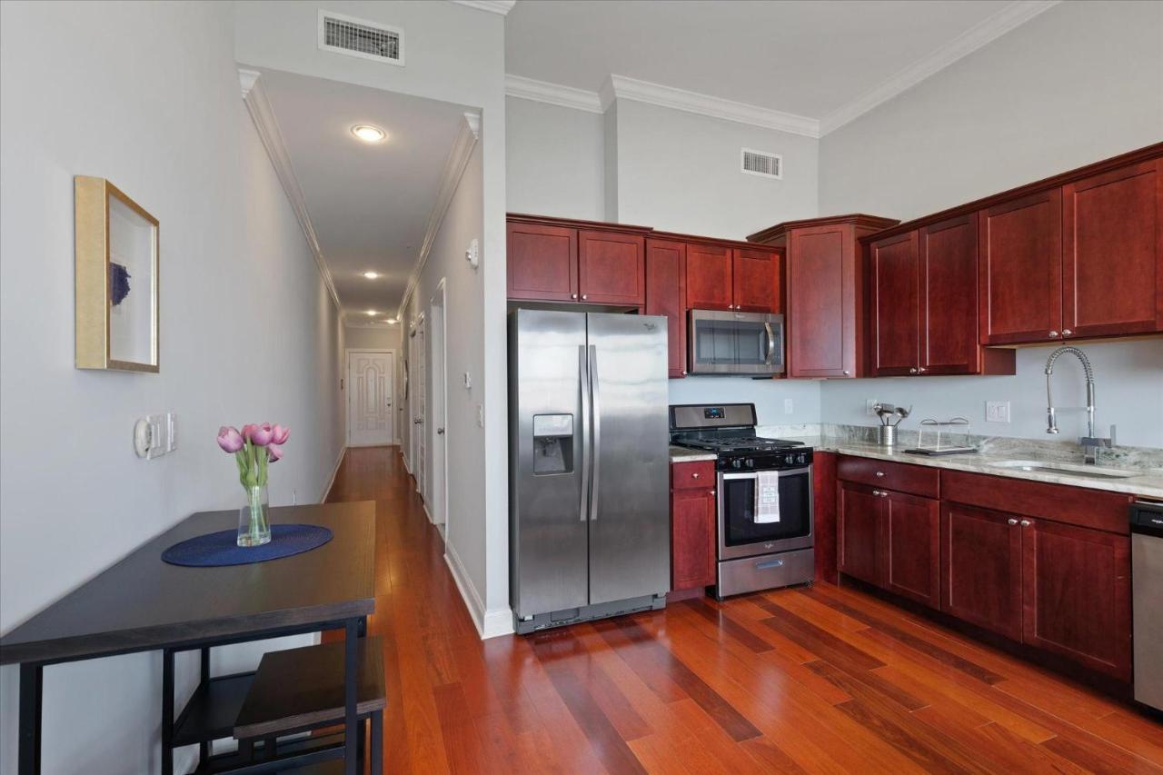 Apartment W Pool & Scenic Rooftop Philadelphia