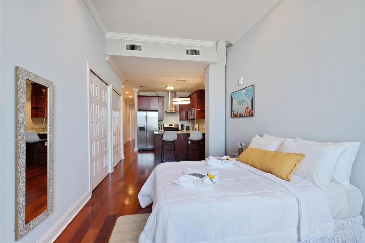 W Pool & Scenic Rooftop Apartment